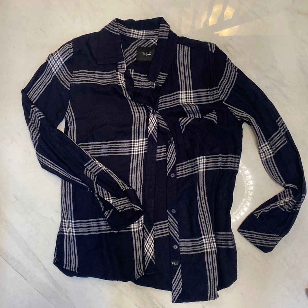 Rails black flannel